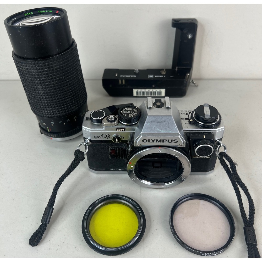 Olympus OM-10 35mm SLR Film Camera Tokina 80-200mm Lens OM Winder 1 Parts AS IS